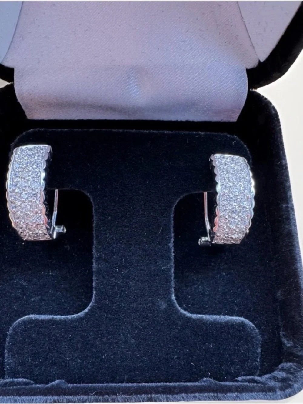 Vintage Jewelry By Mary 925 Sterling Silver Multi-Row Pavé Huggie Hoop Earrings